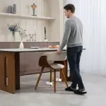 Matstol med Tyg i Linnelook, Böjt Ryggstöd och Träben, Beige