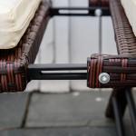 Trädgårdssoffa Polyrattan 2-Sits Hopfällbar Loungesoffa med Armstöd Stål för Terrass och Balkong Brun 129 X 63 X 67 Cm