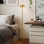 Golvlampa LED Mässing Metall för Vardagsrum och Sovrum Modern Design med Varmt Ljus och Fotströmbrytare Elegant Inredning 134 cm