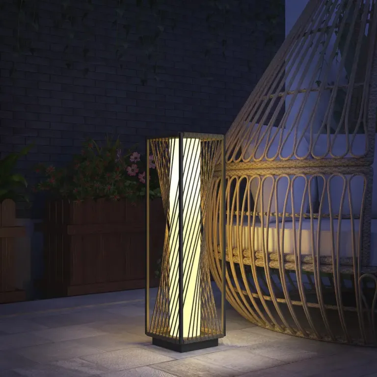 Solar Golvlampa Rottinglampa med Ljussensor Natur