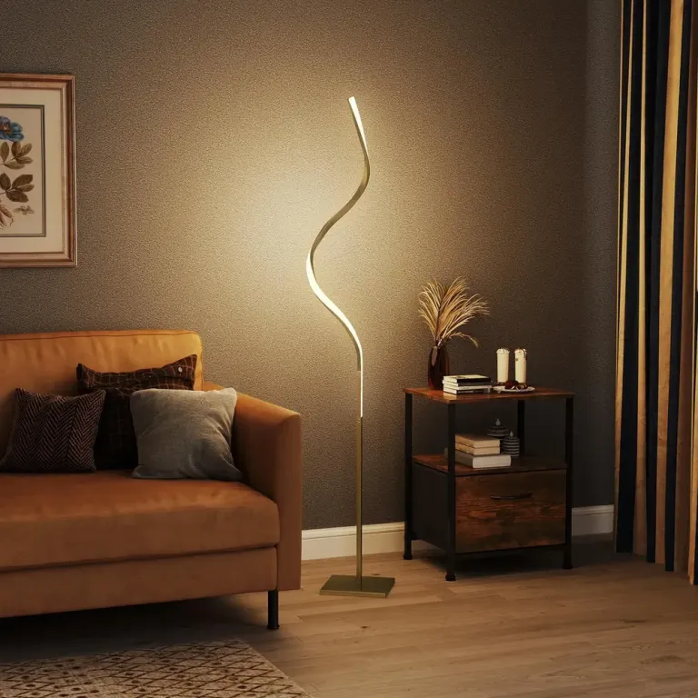 Golvlampa LED Lampa i Spiraldesign Guld av Metall 146 cm
