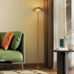 Golvlampa LED Mässing Metall för Vardagsrum och Sovrum Modern Design med Varmt Ljus och Fotströmbrytare Elegant Inredning 134 cm
