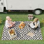 Utomhusmatta Hållbar Svart Vit Plast för Terrass och Altan med Vändbar Design och Förstärkta Kanter Prisvärd Modell för Uteplats 121 x 182 cm