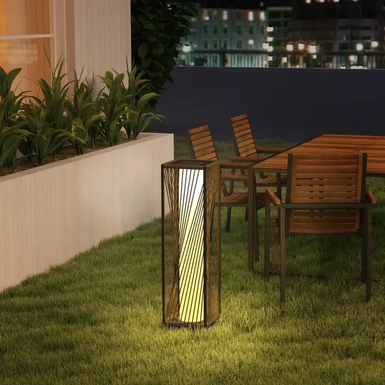 Solar Golvlampa Rottinglampa med Ljussensor Natur