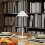 LED Bordslampa med USB-kabel, Touch Switch och Uppladdningsbar i Metall, Vit