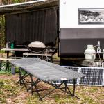 Hopfällbar Campingsäng med Väska, Robust Tältsäng med Mugghållare, Bekväm Extrasäng för Utomhusbruk, Svart, 68 x 186 x 48 cm, 120 kg