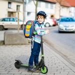 Elsparkcykel med 120 W Motor och 6 km Räckvidd för Barn från 6 År Hållbar och Säker Grön och Vit Plast och Metall max 8 km/h